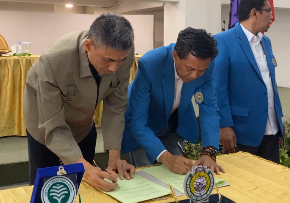 FKIPS Universitas Islam Makassar (UIM) Al-Gazali taken Memorandum of Agreement (MoA) dengan Sekolah Islam Athirah Makassar