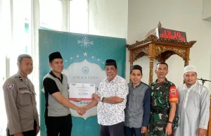 Masjid Ahs-Shahabah UIM Terima Bantuan Hibah 50 Juta Pemkot Makassar