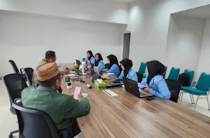 Rektor UIM Beri Dukungan kepada 5 Mahasiswa yang Ikut Olimpiade ONMIPA PT 2024