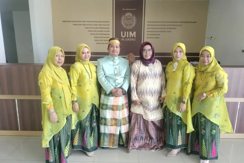 Momen Hardiknas: Dosen UIM Dianugerahi Penghargaan atas Lama Pengabdian dari LLDIKTI IX
