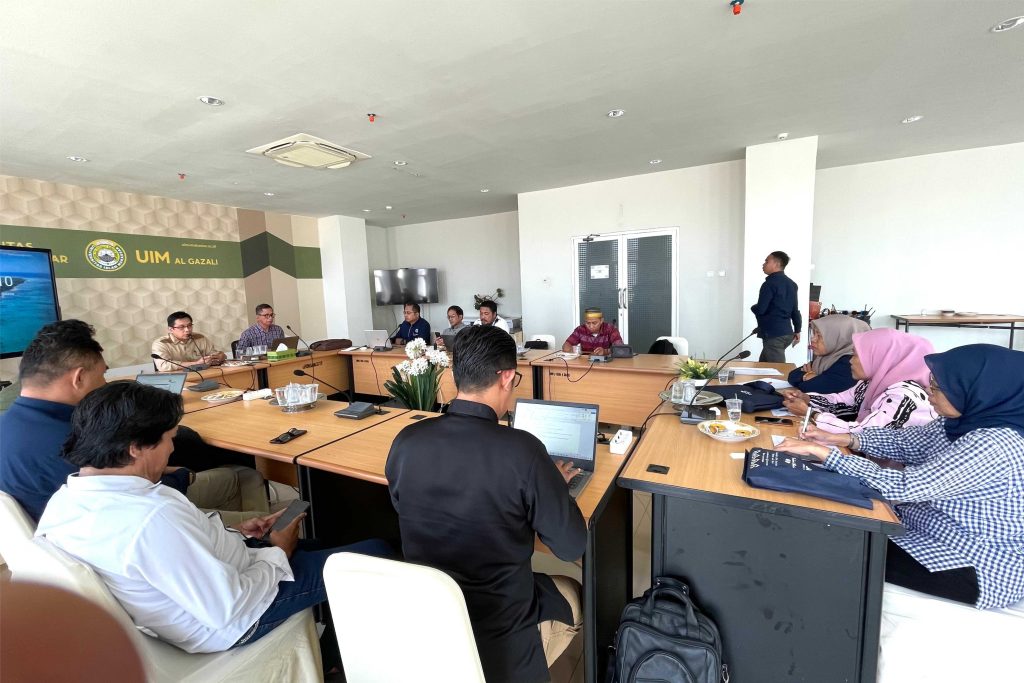 Rektor UIM Pimpin Rapat Persiapan Audit Mutu dan Akreditasi