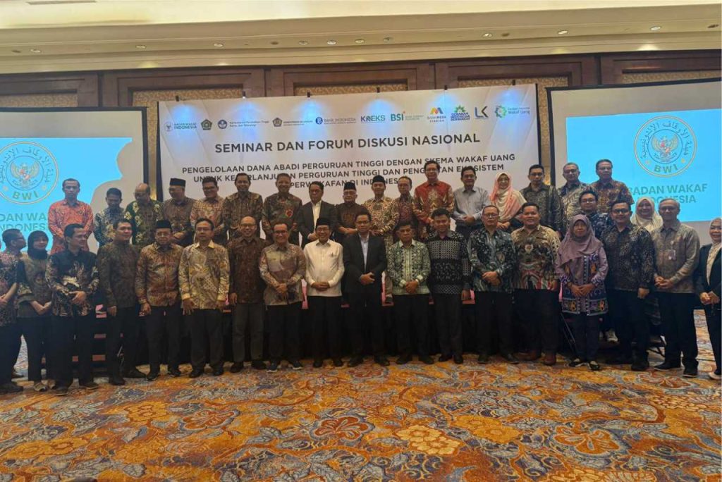 Rektor UIM Hadiri Seminar BWI, Bahas Strategi Dana Abadi PT