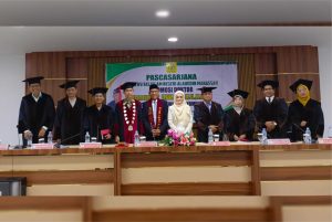 Wakil Rektor II UIM Uji Disertasi Doktor di UIN Alauddin